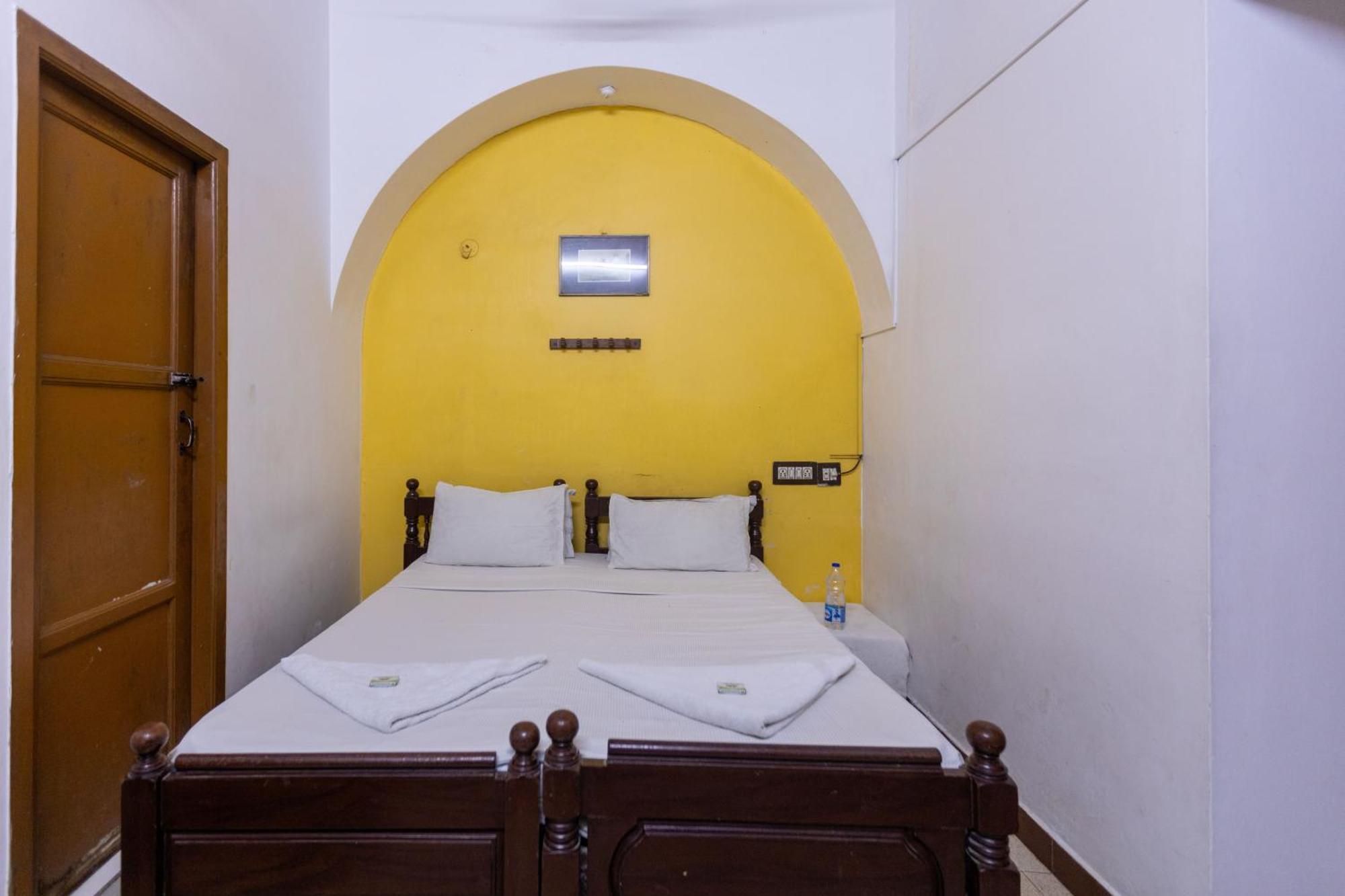 Basic Double Room